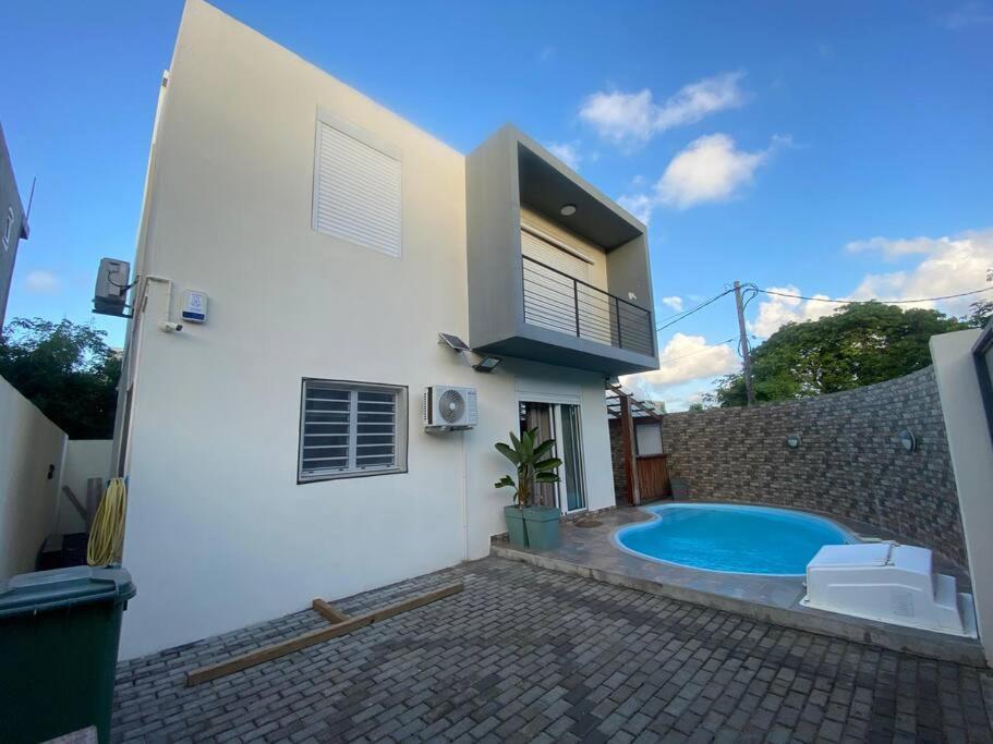 3 Bedroom Private In Calm Area Grand Bay